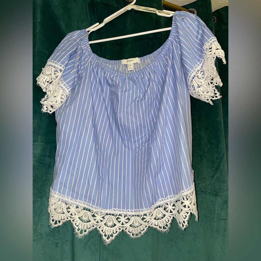 Forever 21 off the shoulder lace top